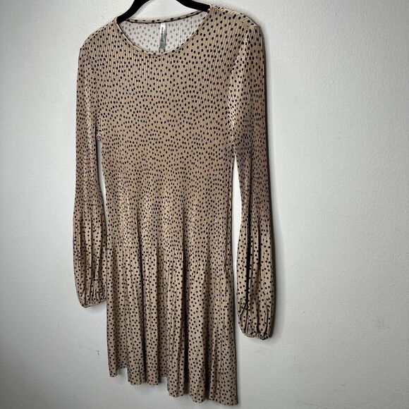 Stradivarius Beige Black Polka Dot Mini Pleat Balloon Sleeve Round Neck Dress - Picture 5 of 15